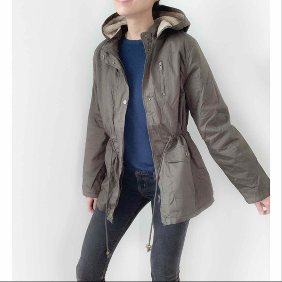 CHICBOMB - Picture 3 of 7